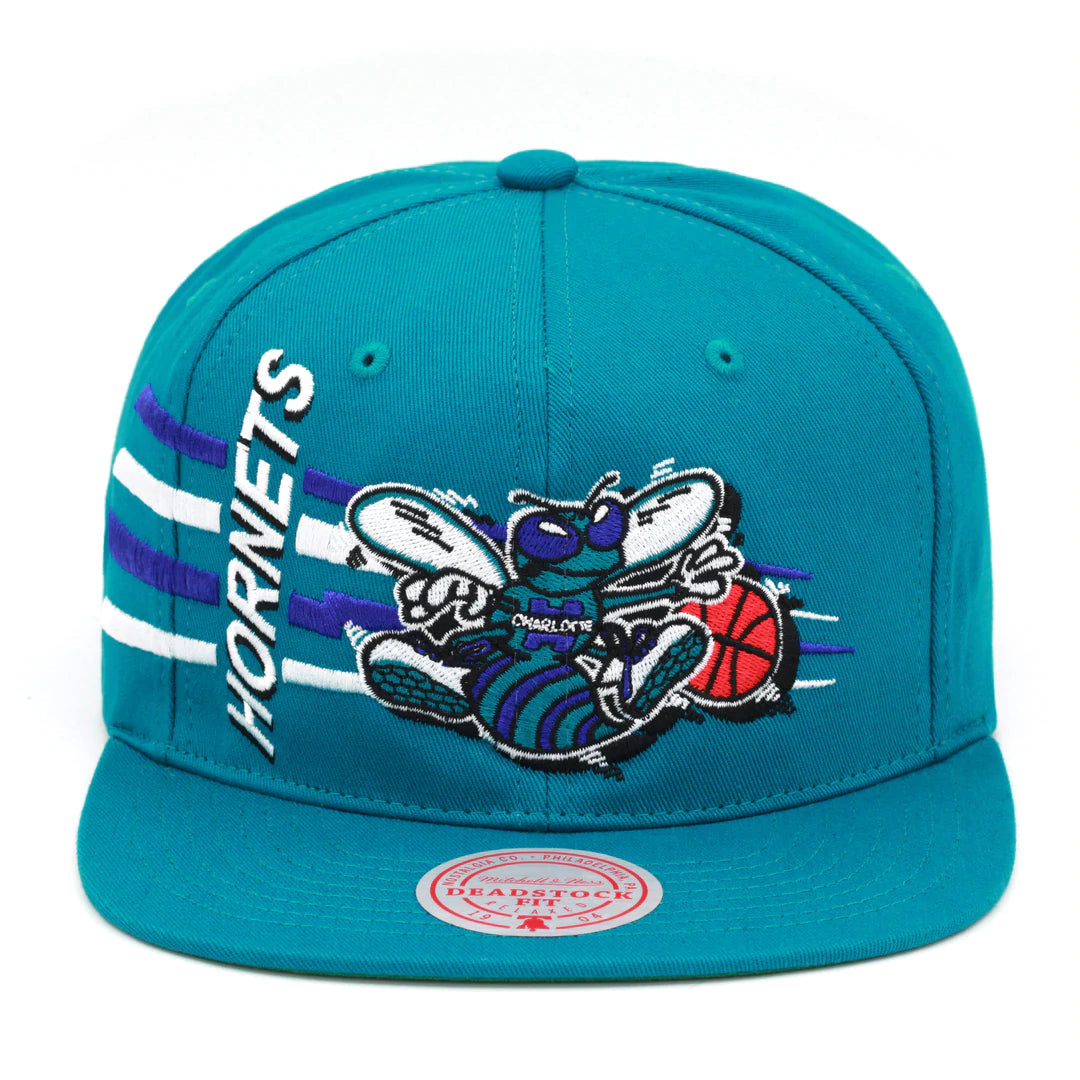 Mitchell & Ness Charlotte Hornets Retro Bolt Deadstock Snapback HWC