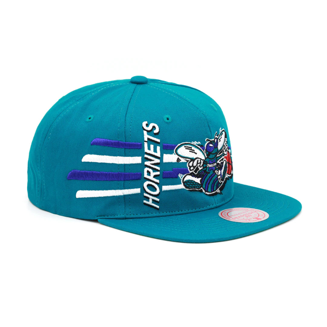 Mitchell & Ness Charlotte Hornets Retro Bolt Deadstock Snapback HWC