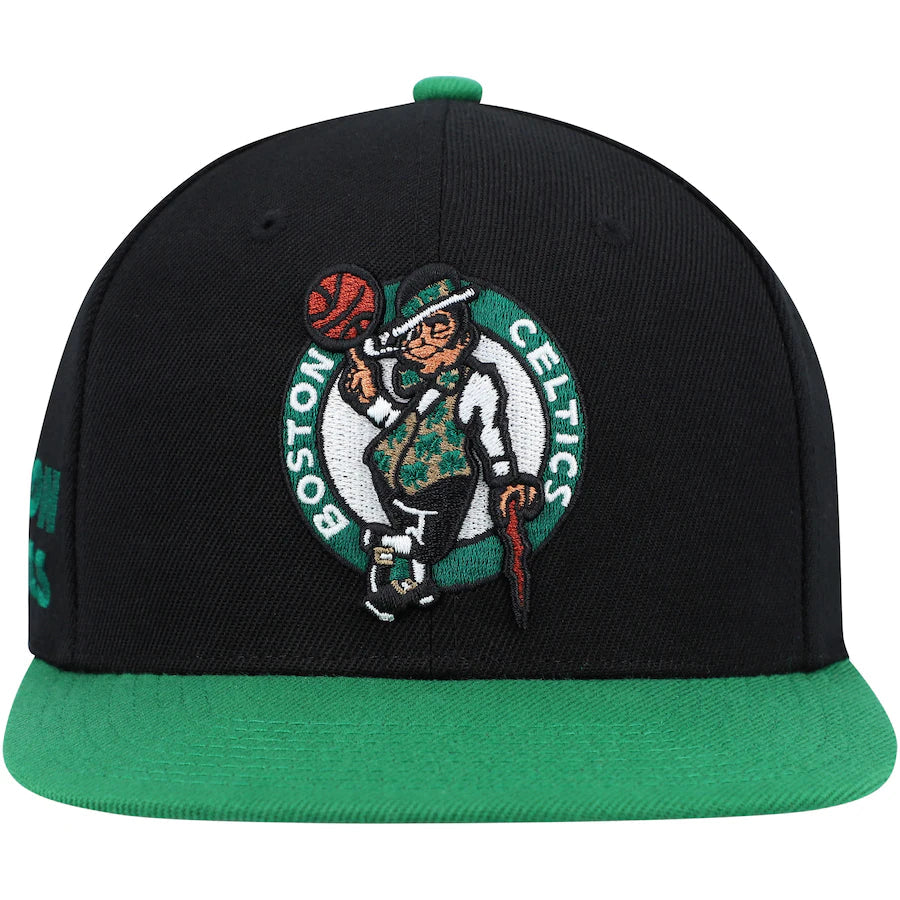 Mitchell & Ness Side Core 2.0 Snapback Boston Celtics Hat