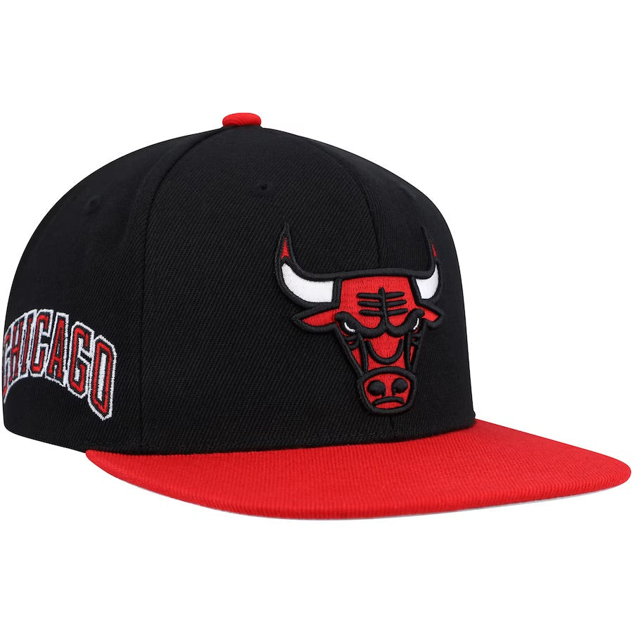 Mitchell & Ness Chicago Bulls Side Core 2.0 Snapback